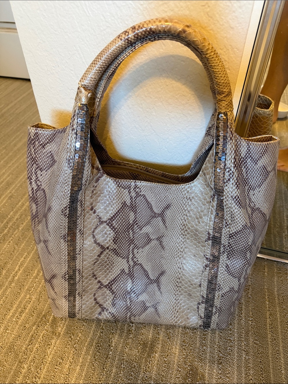 Snake-Print Tote Bag in Taupe and Beige